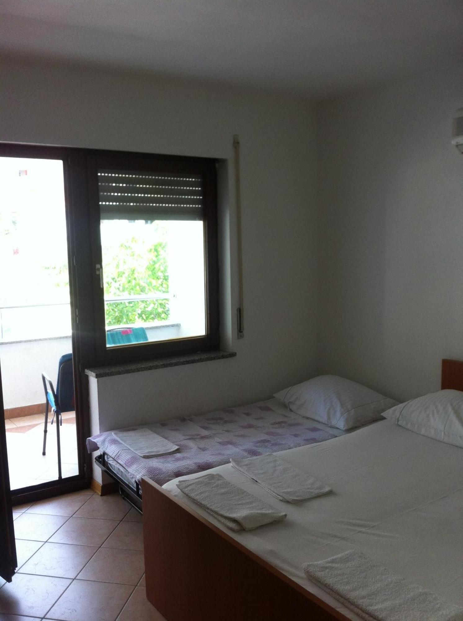 Apartments Juric Baška Voda Zimmer foto