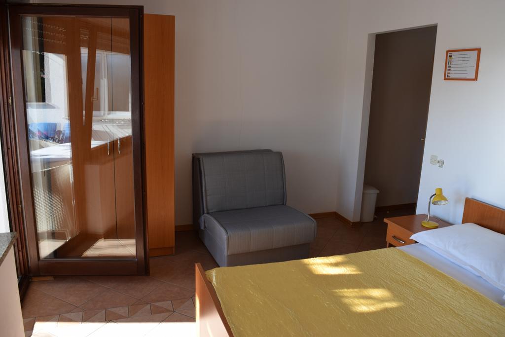 Apartments Juric Baška Voda Exterior foto
