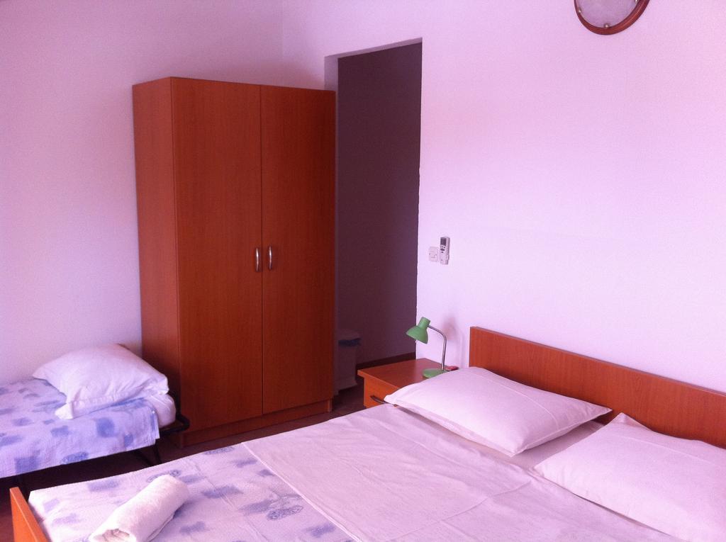 Apartments Juric Baška Voda Zimmer foto