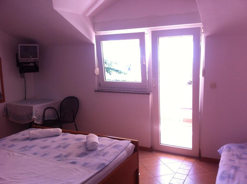 Apartments Juric Baška Voda Zimmer foto